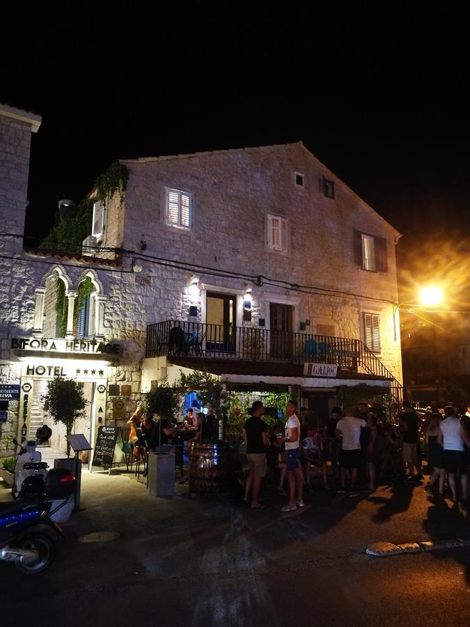 Heritage Bella Vista Apartments Τρογκίρ Εξωτερικό φωτογραφία