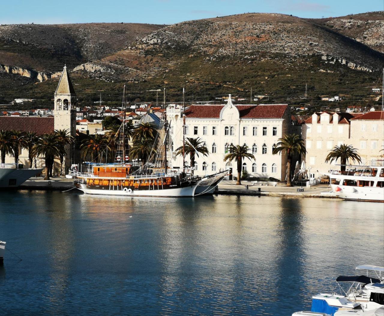 Heritage Bella Vista Apartments Τρογκίρ Εξωτερικό φωτογραφία